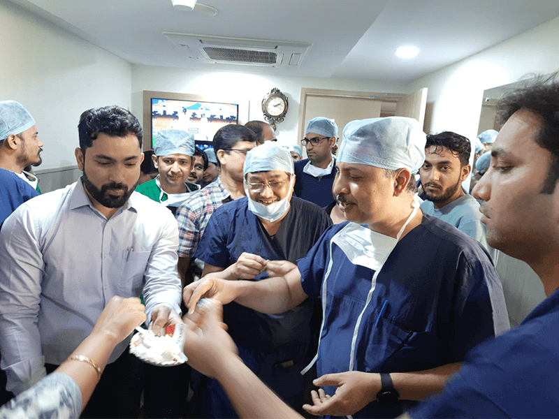 Celebration of completing 300+ Robotic Knee Replacement Surgery